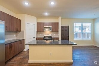 Building Photo - 643 Wheatfield Dr