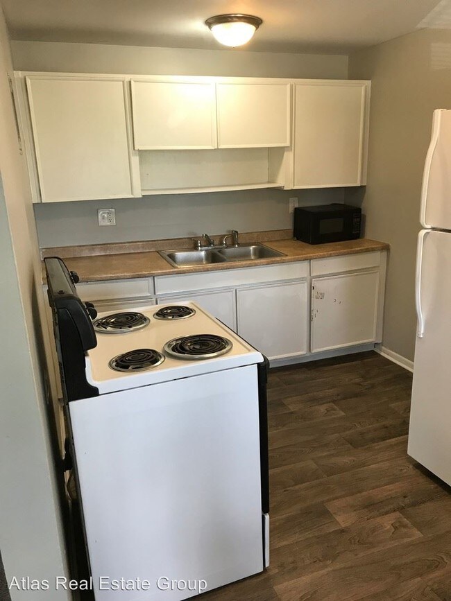 Foto del edificio - 16300 E Colfax Ave