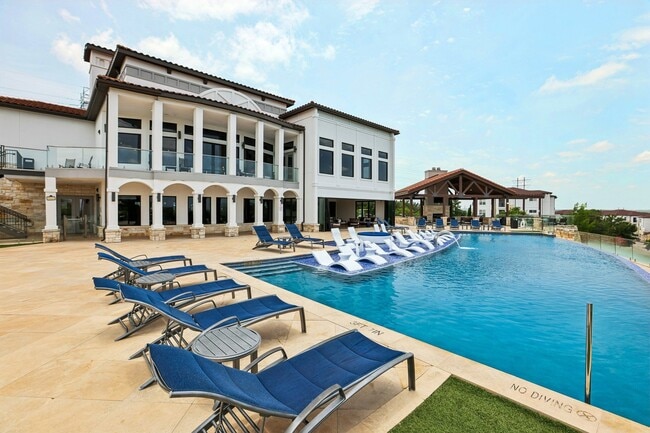 Foto del edificio - Tacara Steiner Ranch