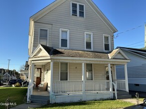 Building Photo - 17 Belmont Pl Building Photo - 17 Belmont Pl