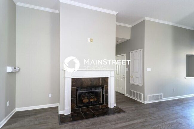 Building Photo - 3 Bedroom Pet-Friendly Home in CORDOVA, TN with Main Street Renewal