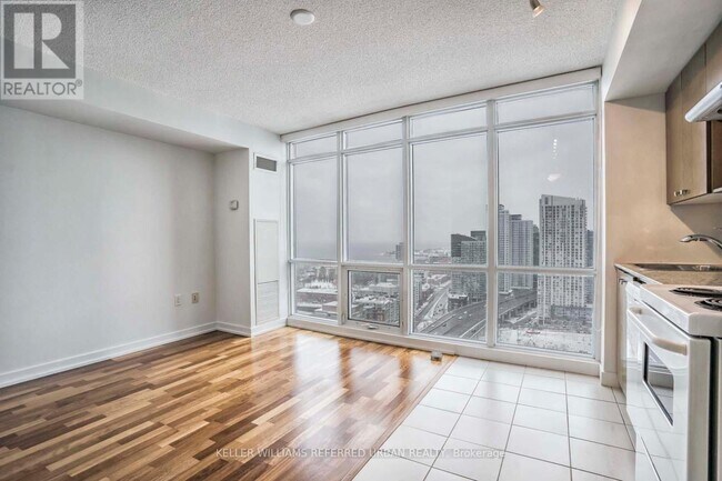 Photo du bâtiment - 11 Brunel Ct