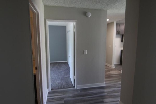 Foto del edificio - 2 bedroom in Sylmar CA 91342