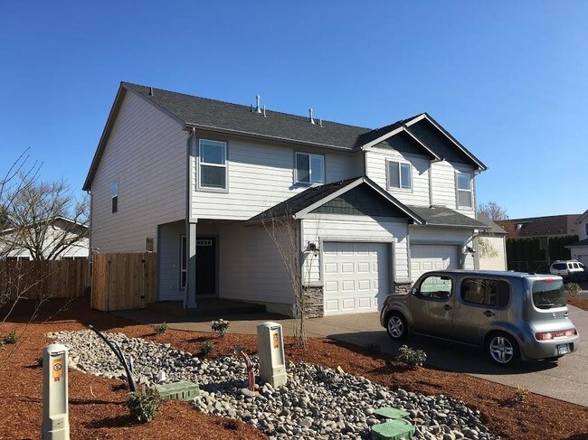 Foto del edificio - 306 Ecols St N