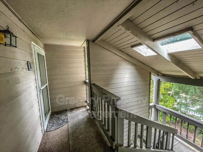 Building Photo - 12711 NE 120th St