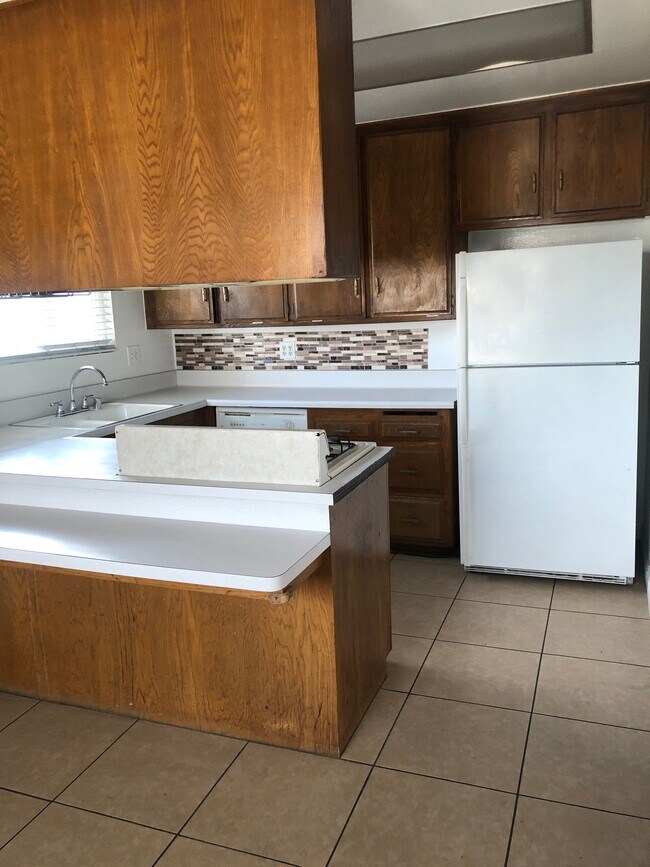 Building Photo - 7561 Volga Dr