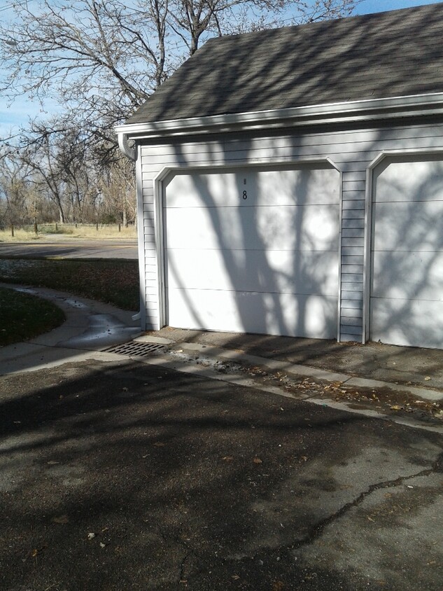 Primary Photo - 13250 E Jewell Ave
