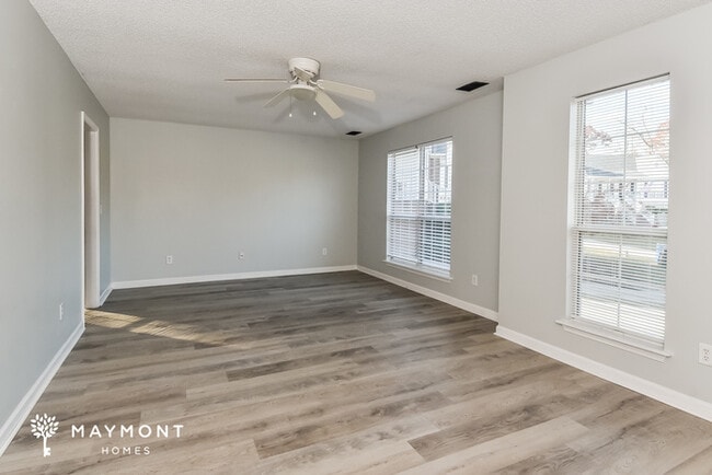 Foto del edificio - 505 Castlerock Ct