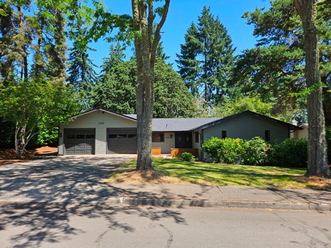 Primary Photo - 3Bd/2Ba Single Story Home-For Viewing!