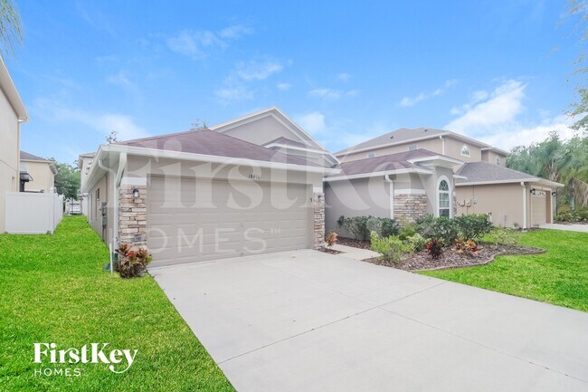 Foto del edificio - 18416 Cypress Bay Pkwy