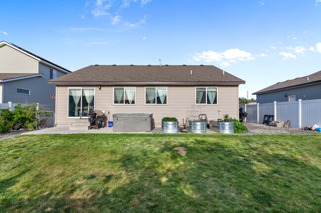 Foto del edificio - 3283 N Knob Creek Ct