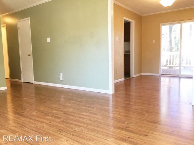 Building Photo - 6224 Starhurst Dr