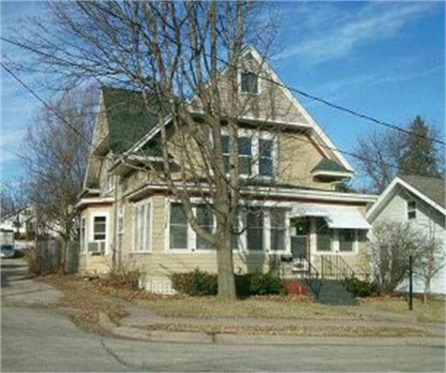 1057 Auburn St, Dubuque, IA 52001 House Rental in Dubuque, IA