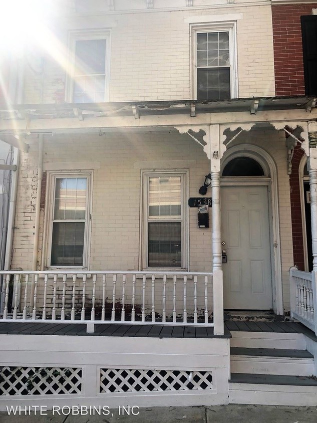 Primary Photo - 2 br, 1 bath House - 1538 N. Van Buren St