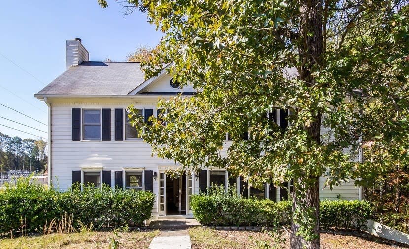 Foto principal - 2811 Mossy Creek Dr
