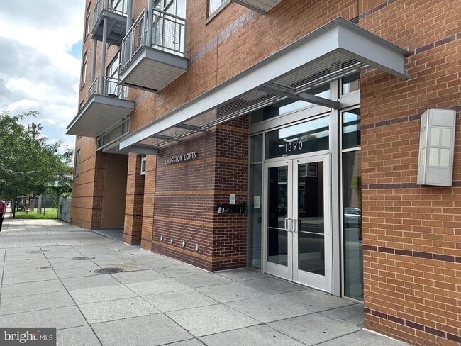 Foto del edificio - 1390 V St NW