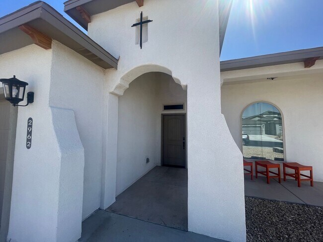Foto del edificio - Beautiful 3 bedroom, 2 bath w/ Office off ...