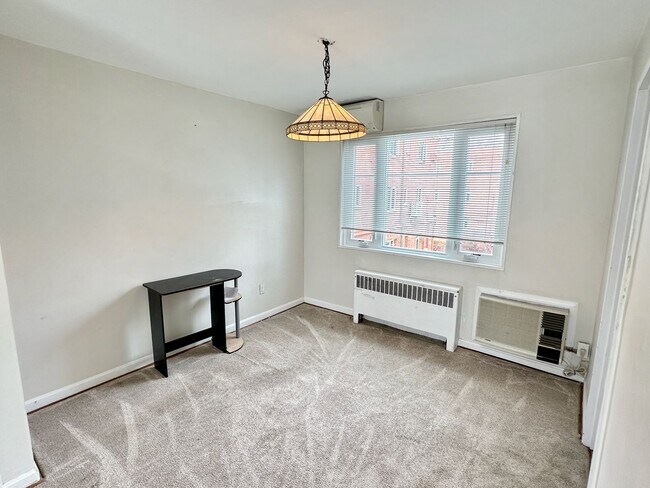 Foto del edificio - Beautiful 2 - bedroom condo in the award-winning Bethesda Parkside community!