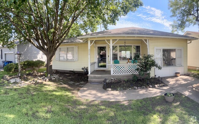front of house - 3516 E 30th St