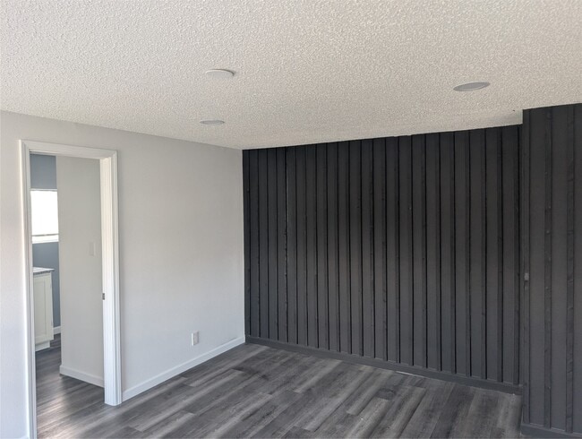 Building Photo - 608 CR-5102I