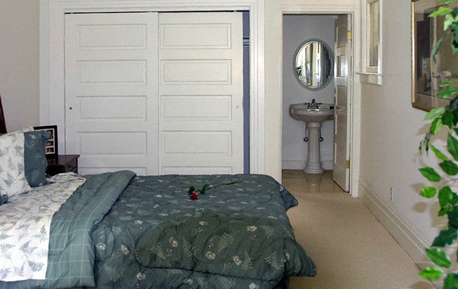Bedroom - 1100-1112 Montgomery St