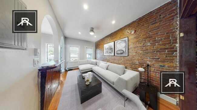 Building Photo - 3 bedroom in Boston MA 02130