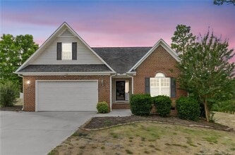 Building Photo - 108 Camberly Ln