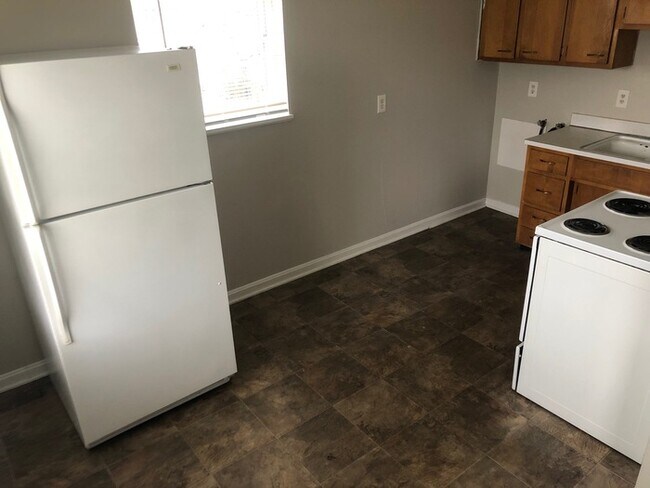 Building Photo - 1BD/1BA Apartment