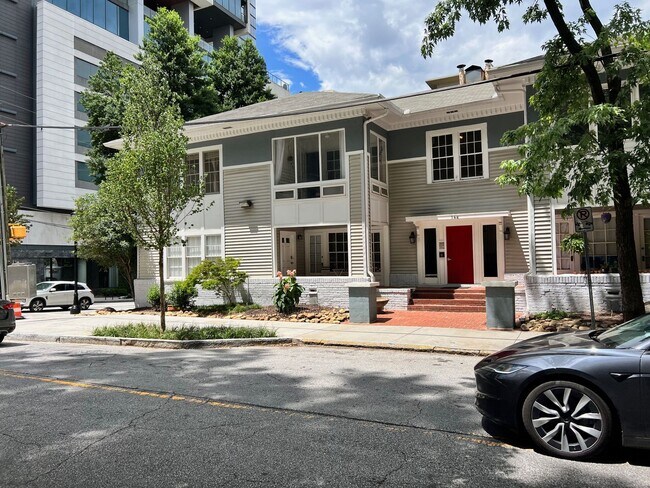 Foto del edificio - Juniper Place Condominiums