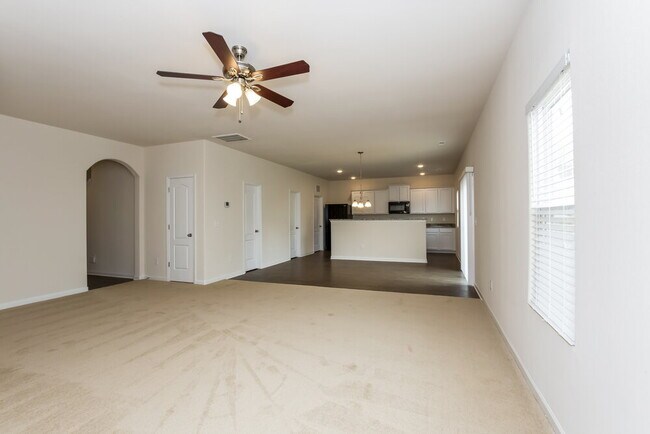 Building Photo - 2012 Boulder Ct