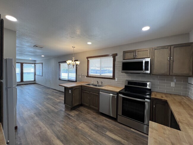 Foto del edificio - 2819 SW 4th Ave