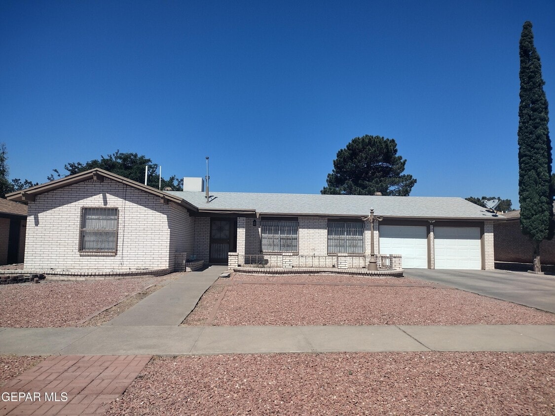 1625 Bert Green Dr, El Paso, TX 79936 House Rental in El Paso, TX