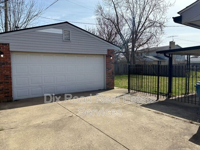 Building Photo - 7106 Lunceford Dr