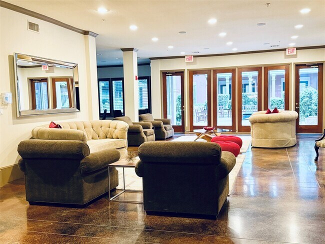 Building Photo - 2400 McCue Rd