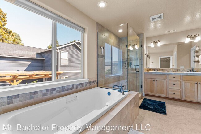 Building Photo - 4 br, 3 bath House - 61397 Fairfield Dr