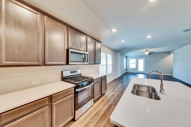 Building Photo - 1624 Homestead Farms Dr