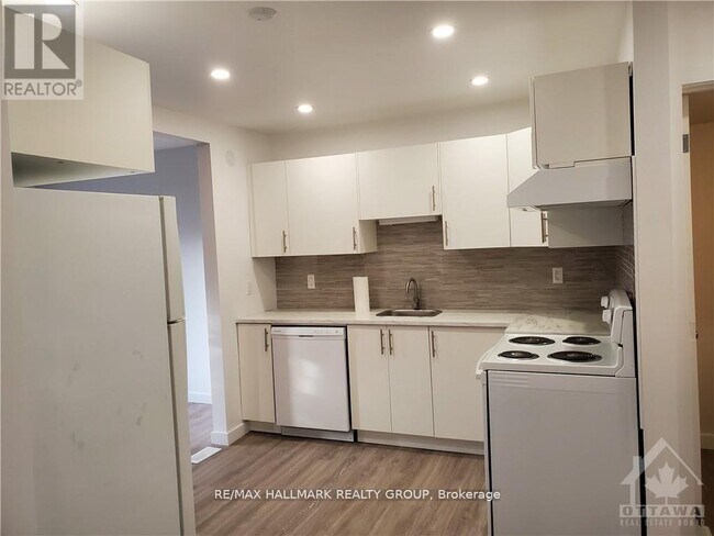 Building Photo - 12 Tybalt Crescent