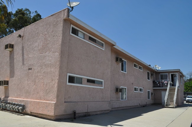 Building Photo - 9121 Orion Ave