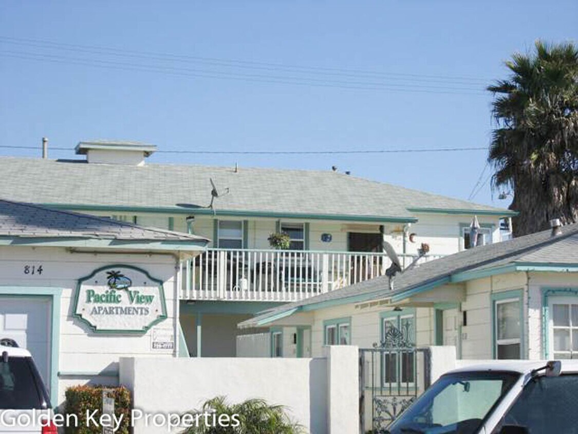 Foto principal - 1BR/1BA Apartment Across From the Beach!