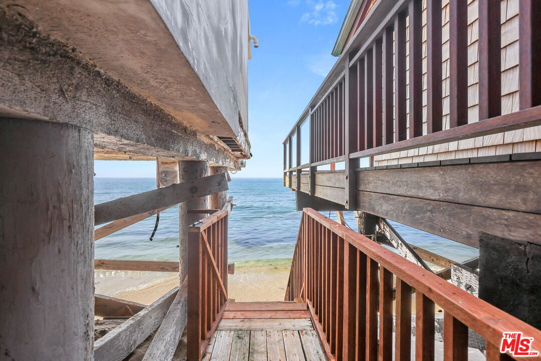 26060 Pacific Coast Hwy Unit 2, Malibu, CA 90265 Apartment for Rent
