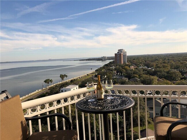 Foto del edificio - 3507 Bayshore Blvd