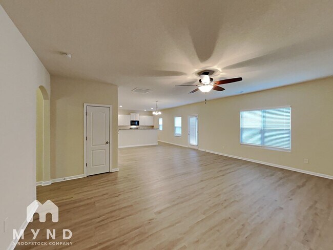 Foto del edificio - 8504 Paw Valley Ln