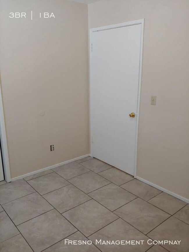 Foto del edificio - 3 bedroom in Fresno CA 93726