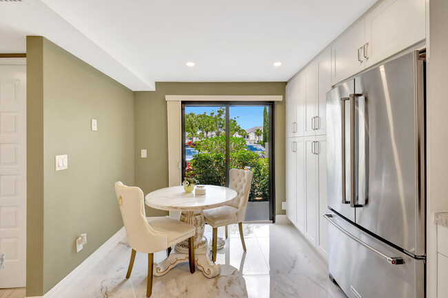 Foto del edificio - 15878 Loch Maree Ln