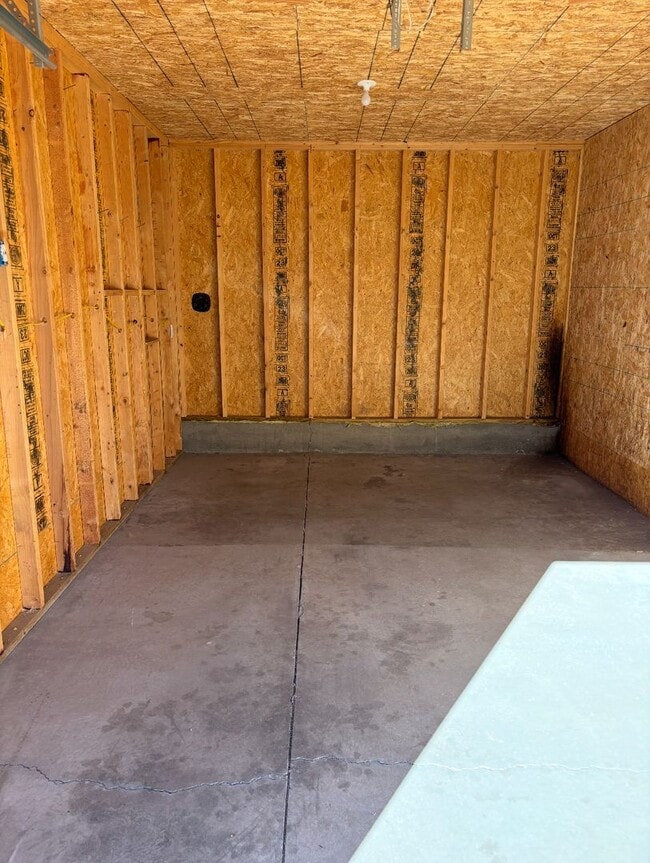 Building Photo - Country West Condos