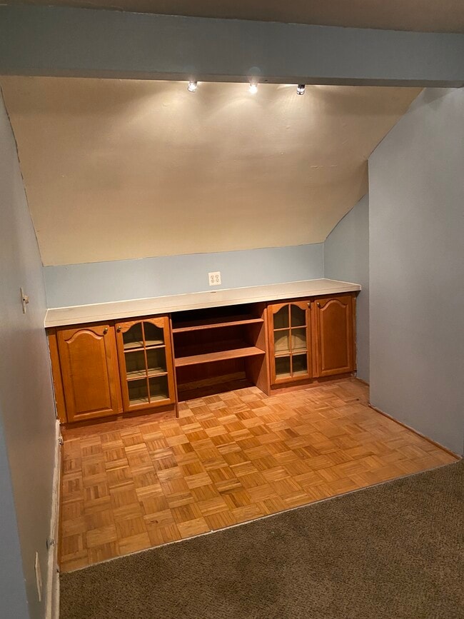 Building Photo - 3118 N Main St