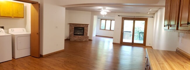 Office or extra room next to private entrance. - 320 Cayman St