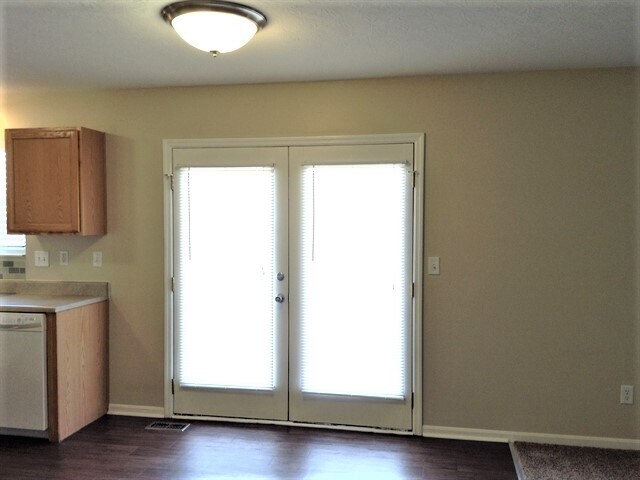 Foto del edificio - 120 Waterstone Dr