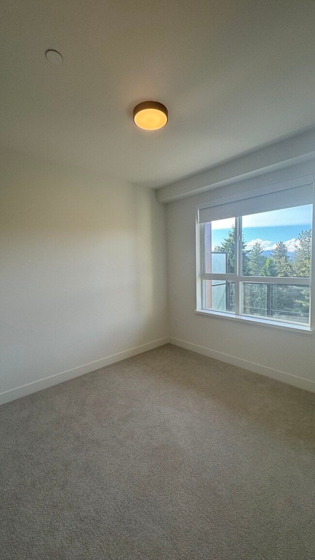 Building Photo - 13238 105 Av