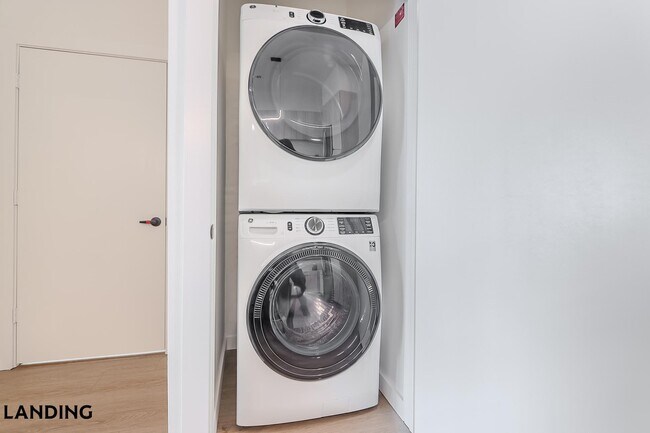 Foto del edificio - 2623 Keene St